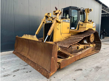 CATERPILLAR D6T Bulldozer