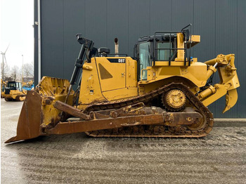 CATERPILLAR D8T Bulldozer