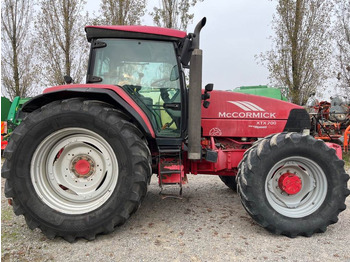 Traktor MCCORMICK XTX 200: das Bild 4