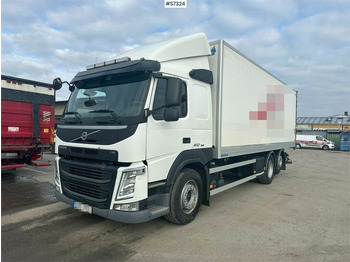 VOLVO FM Koffer LKW