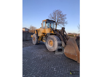 VOLVO L180E Radlader