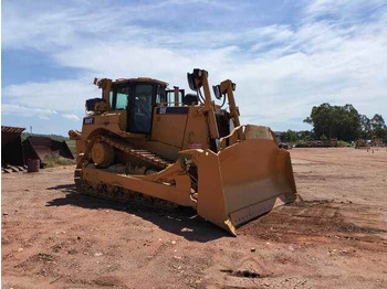 CATERPILLAR D8T Bulldozer