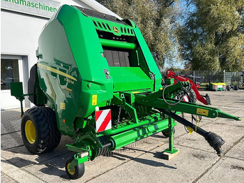 Rundballenpresse John Deere V451M nur 3244 Ballen!: das Bild 3