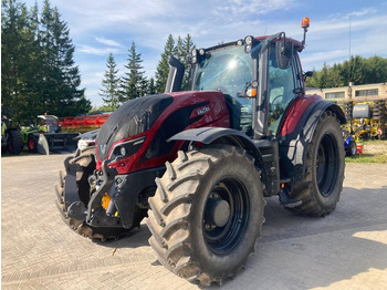 VALTRA T254 Traktor