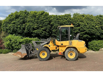 VOLVO L30G Radlader