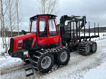 KOMATSU Forwarder