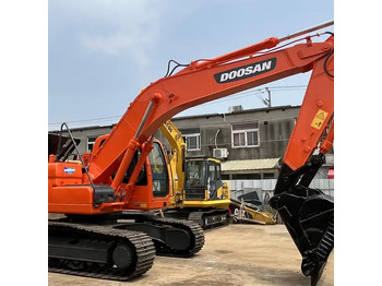 DOOSAN DX225LC Kettenbagger