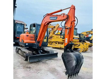 DOOSAN DX60W Kettenbagger