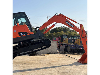 DOOSAN DX225 Kettenbagger