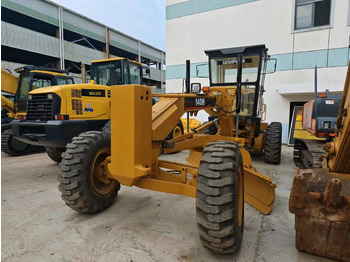 Grader CATERPILLAR 140H: das Bild 3