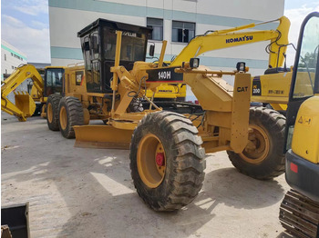 CATERPILLAR 140H Grader