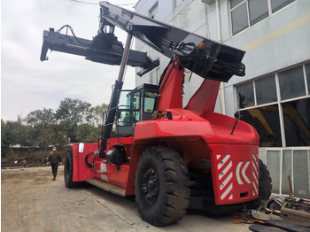 KALMAR Reach stacker