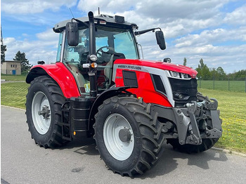 MASSEY FERGUSON Traktor