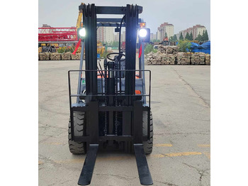 Dieselstapler Used Japan Toyota 8FD30 diesel Forklift 3 Ton Toyota Forklift for Sale: das Bild 3