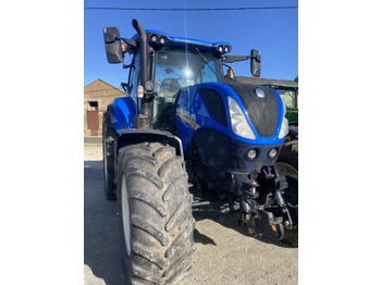 NEW HOLLAND T7.210 Traktor