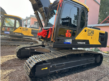 VOLVO EC240 Kettenbagger