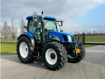 NEW HOLLAND T6000 Traktor