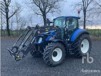 NEW HOLLAND T5 Traktor