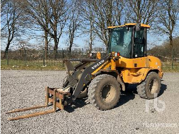 VOLVO L30B Radlader