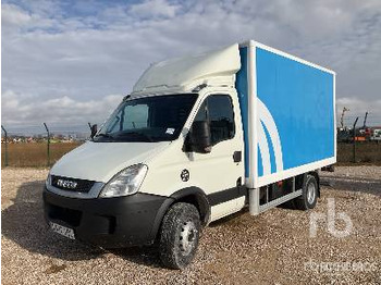 IVECO Koffer LKW