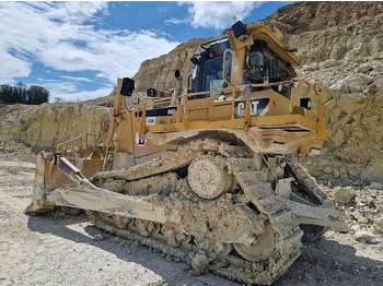 CATERPILLAR D8T Bulldozer