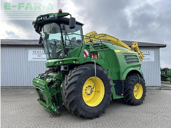 JOHN DEERE 8600 Feldhäcksler