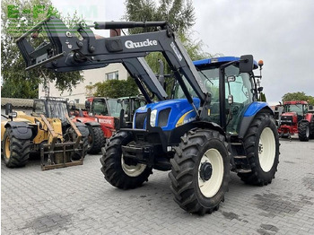 NEW HOLLAND T6000 Traktor