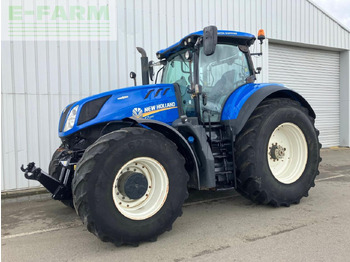 NEW HOLLAND T7 Traktor