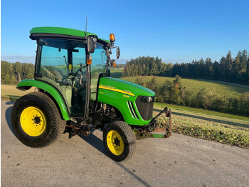 JOHN DEERE 3720 Kleintraktor