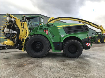 JOHN DEERE 8600 Feldhäcksler