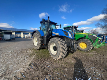 NEW HOLLAND T7.315 Traktor