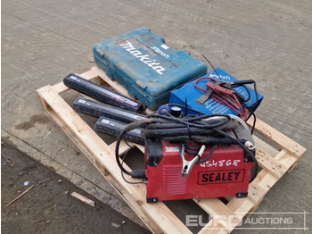 Baugeräte Sealey 230Volt Welder, Draper 230Volt Battery Charger/Starter, Makita TW1000 110Volt Impact Wrench, Sealey Micrometer Torqe Wrench (3 of): das Bild 5