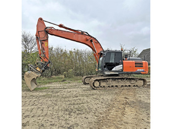 HITACHI ZX250 Kettenbagger