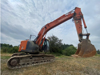 Kettenbagger Hitachi ZX225USLC-3: das Bild 2