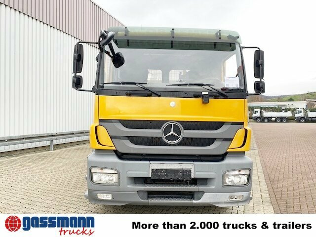 Pritsche LKW, Autokran Mercedes-Benz Axor 1833 L 4x2 mit Heckkran Hiab XS 133 K-2: das Bild 8