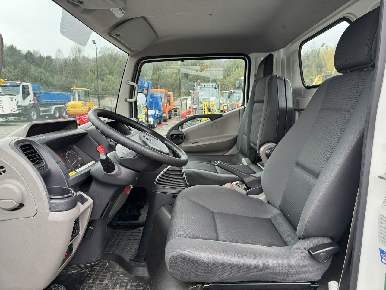 LKW mit Arbeitsbühne Nissan Cabstar: das Bild 9