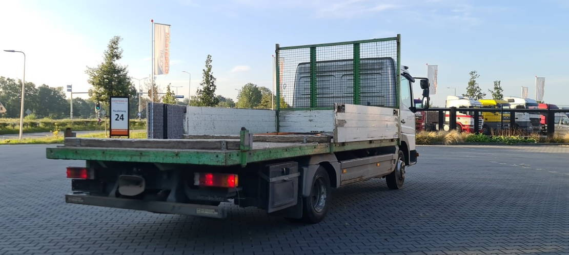 Pritsche LKW Mercedes-Benz Atego 818 Atego 818: das Bild 6
