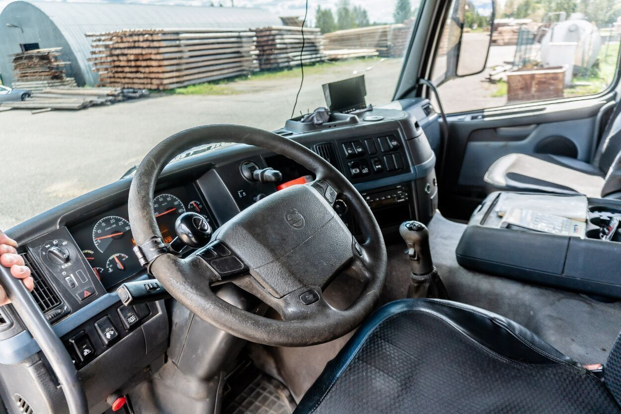 Kipper VOLVO FM300: das Bild 17