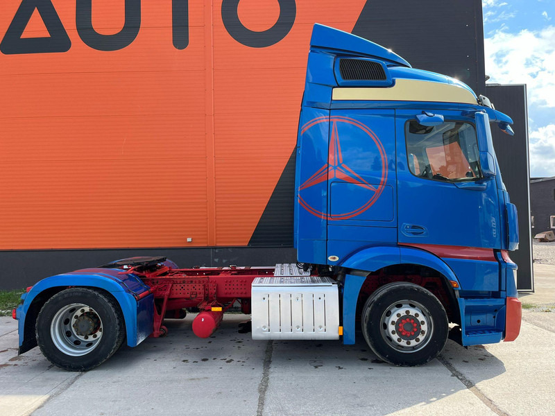 Sattelzugmaschine Mercedes-Benz Actros 1845 4x2: das Bild 6