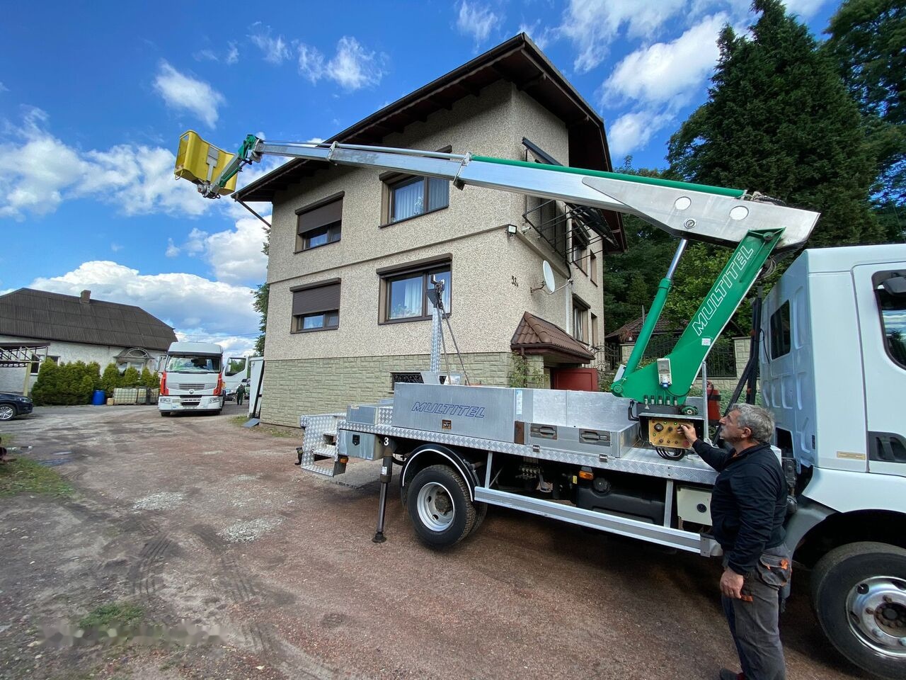 LKW mit Arbeitsbühne Renault Midlum Dci 220: das Bild 16