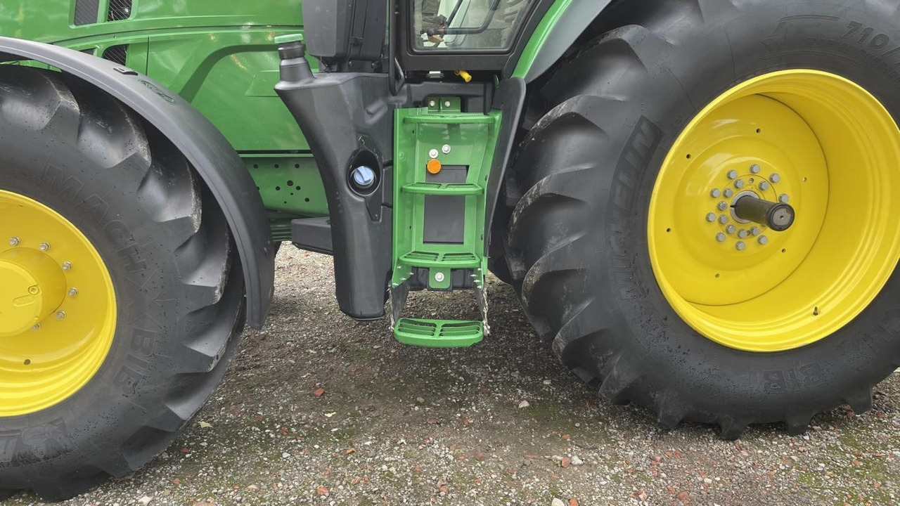 Traktor neu kaufen John Deere 6R250: das Bild 40