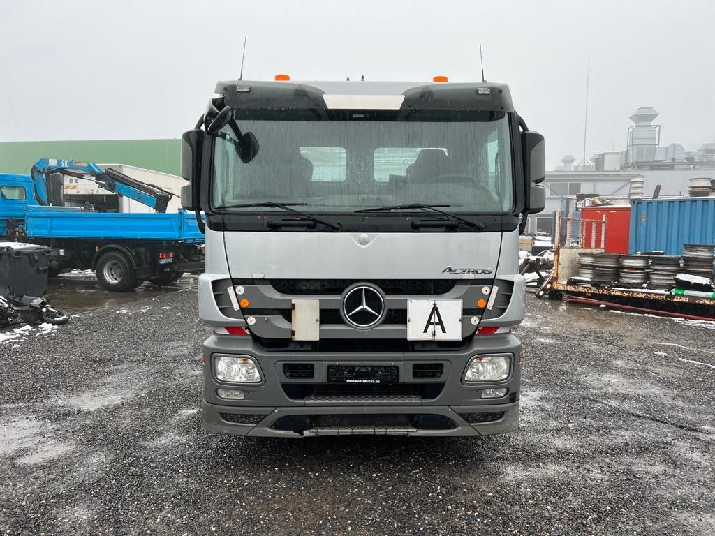 Abrollkipper Mercedes-Benz 2541 6X2 VDL Abroller mit Hydr. Verriegelung: das Bild 8