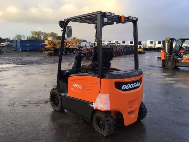 Elektrostapler Doosan B25X-7 PLUS: das Bild 7