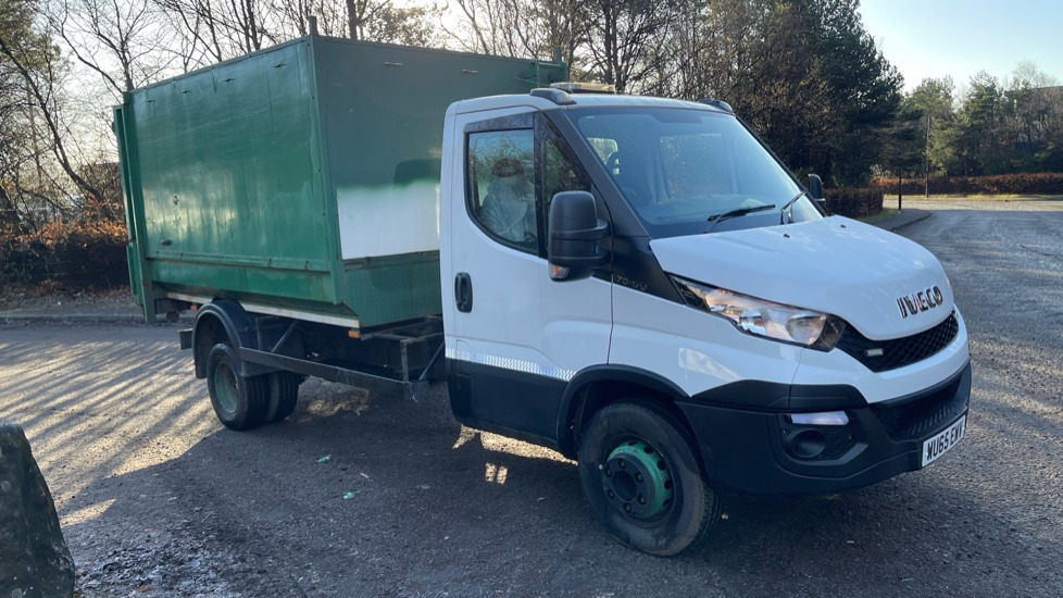 Pritsche LKW IVECO DAILY 70-170: das Bild 6