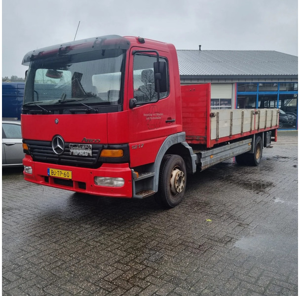 Koffer LKW Mercedes-Benz Atego 1217. manuel gearbox.: das Bild 7