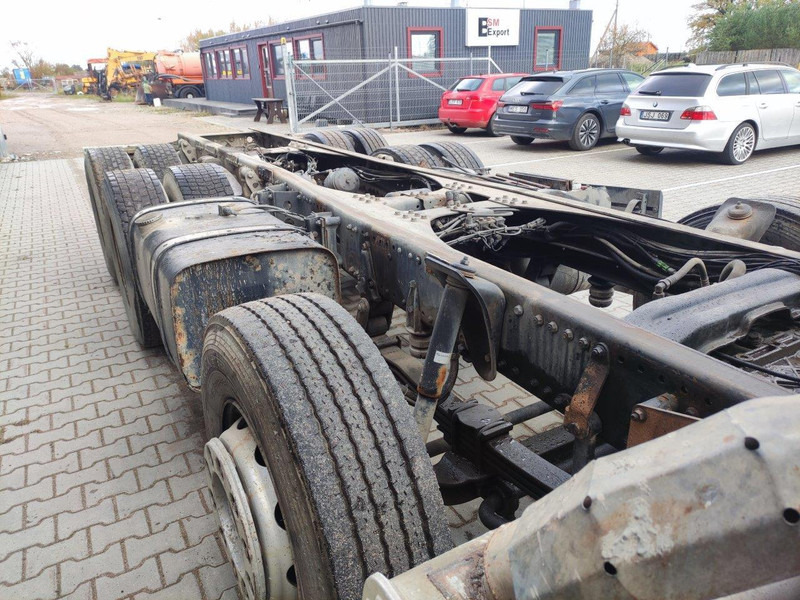 Fahrgestell LKW MAN TGA 32.360: das Bild 19