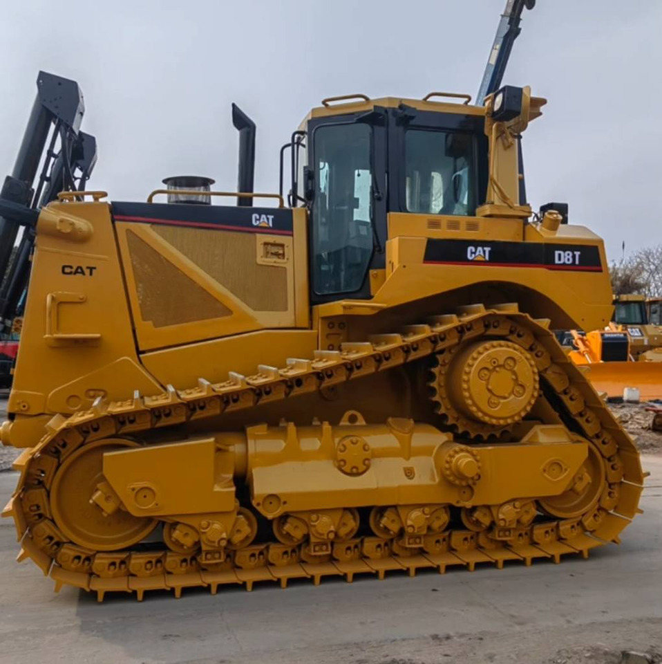 Bulldozer CAT D 8 T: das Bild 7