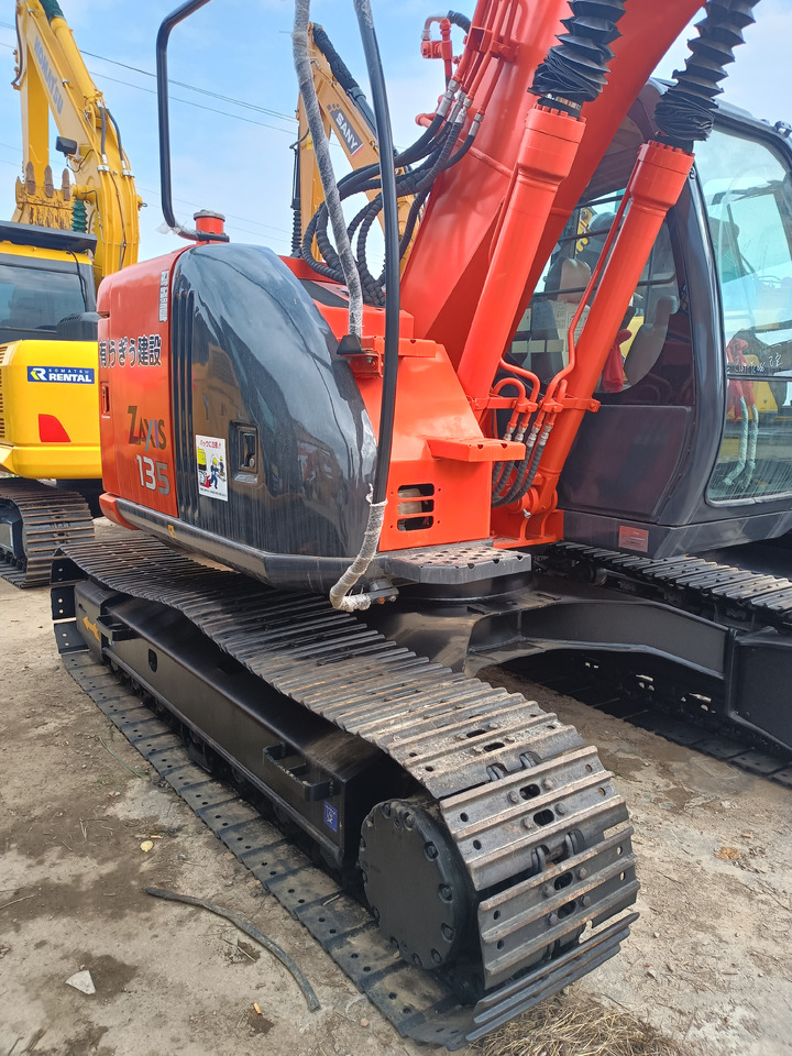 Kettenbagger HITACHI ZX135: das Bild 6