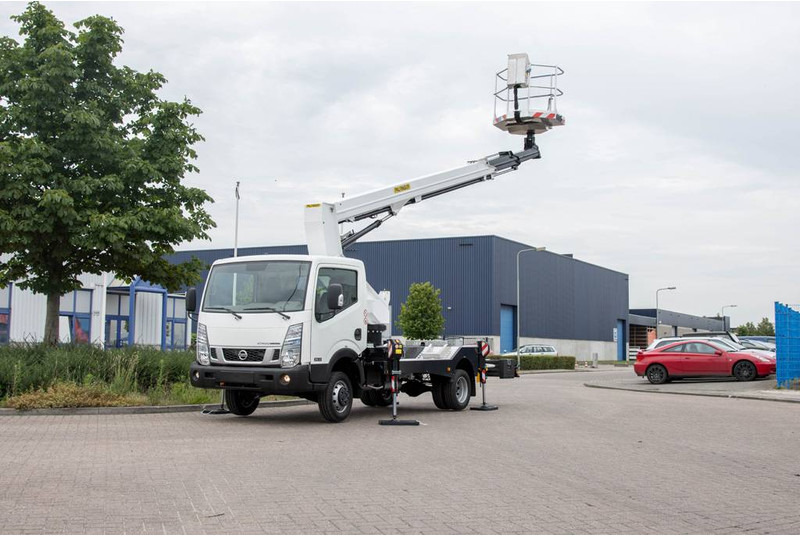 LKW mit Arbeitsbühne Palfinger P 200 T X E: das Bild 10