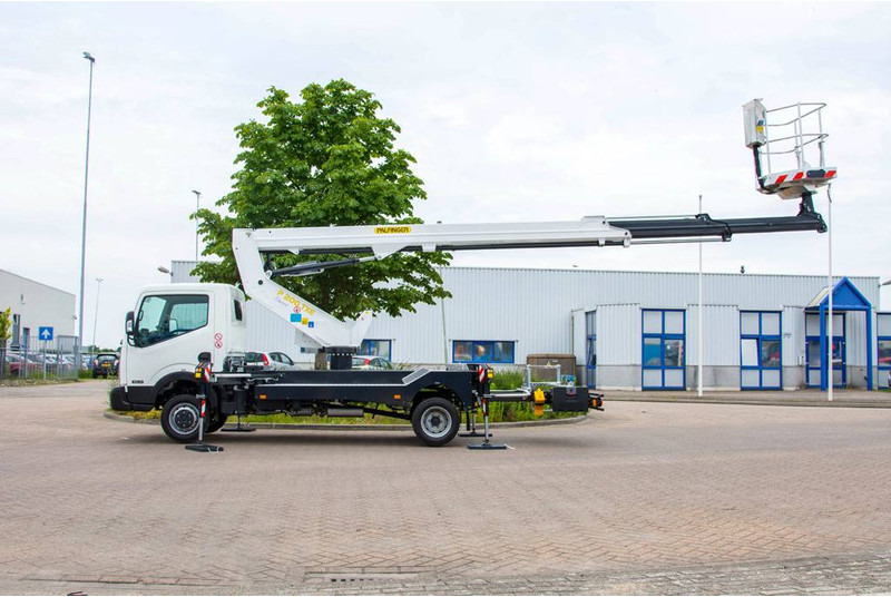 LKW mit Arbeitsbühne Palfinger P 200 T X E: das Bild 6